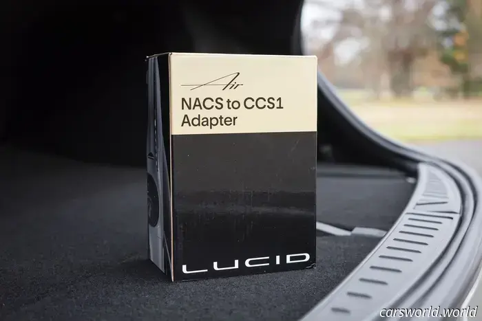 Lucid Air Touring делает так много правильно, что проще простить то, что он делает неправильно. К тому же, ты его видел?