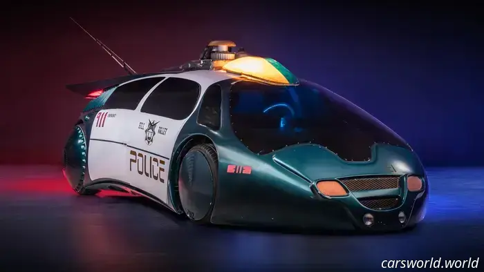 Il Movie Car Museum liquida 50 auto famose senza riserva