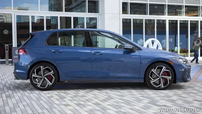 Volkswagen Golf GTI First Drive Review 2025: meglio, a un costo