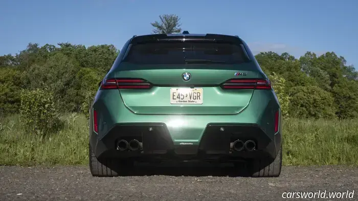 Reseña del BMW M5 Touring 2025: Los que odian están equivocados, pero no es para todos