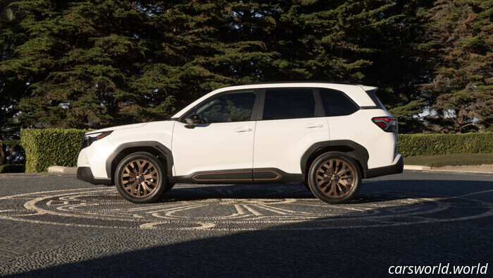 Prova su strada 2025 della Subaru Forester Hybrid: calpestando (leggermente) la concorrenza