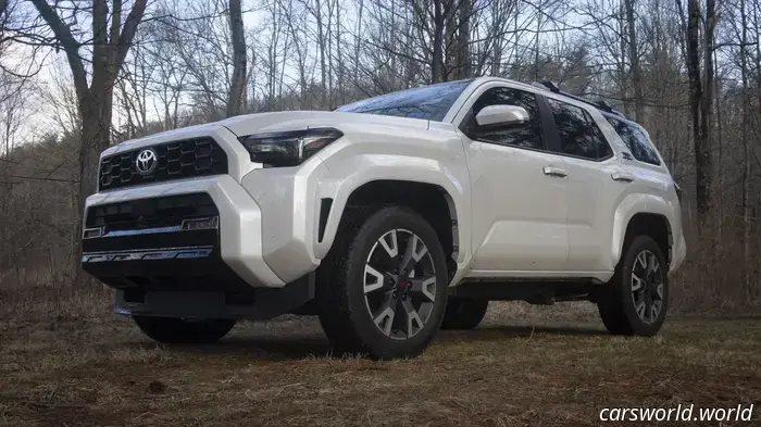 Recensione Toyota 4Runner TRD Sport 2025: specifiche migliori, vibrazioni più deboli
