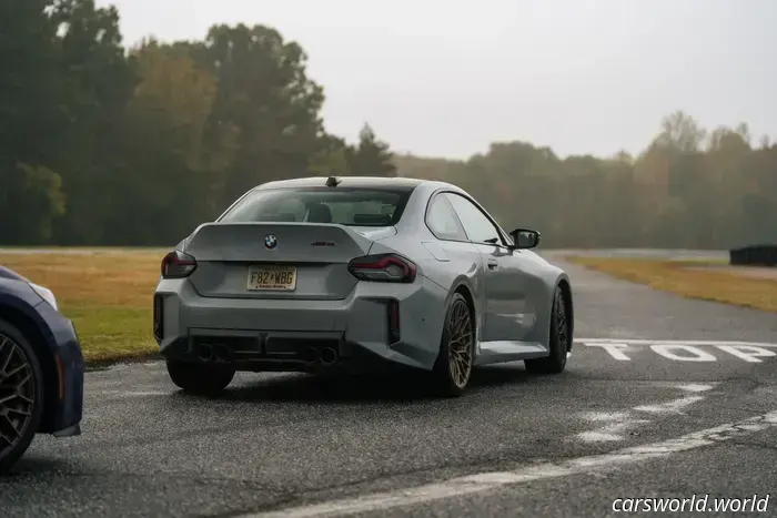 Prima prova su strada della BMW M2 CS 2026: 108.000 dollari e in pista si comporta come tale