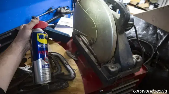 Специальное средство WD-40 помогло мне спасти некоторые ржавые инструменты