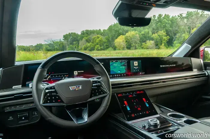 Обзор Cadillac Escalade V 2025 года: он вам не нужен, но вы его хотите