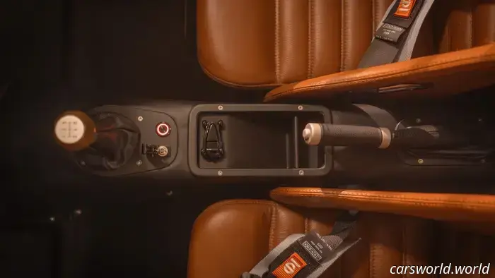 Хот-род Эдсела Форда в стиле ар-деко переделали из углеродного волокна.