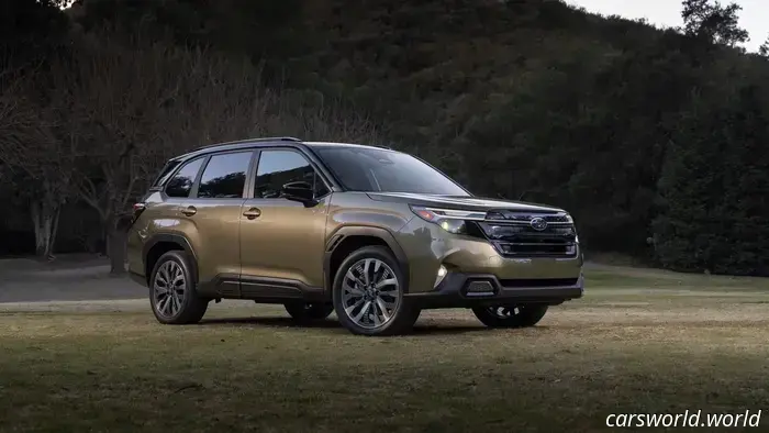 el Subaru Forester 2025 incorpora por fin el híbrido que debería haber tenido desde siempre