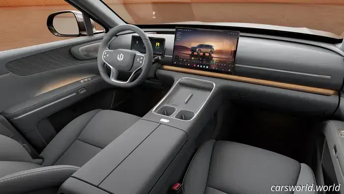 У Stellantis уже есть электрический минивэн будущего, но пока он не для США.