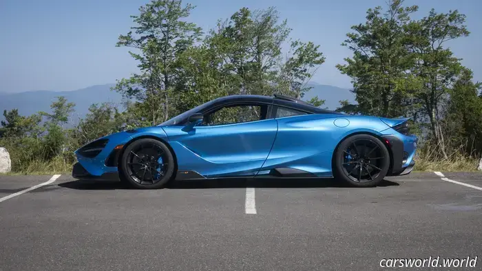 Recensione della McLaren 765LT: perché una Long Tail è più speciale delle altre supercar
