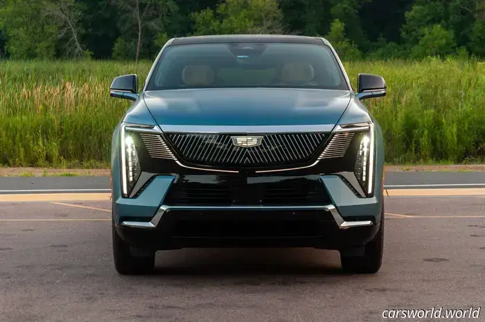 Recensione della Cadillac Escalade IQ 2025: Stabilire un nuovo standard