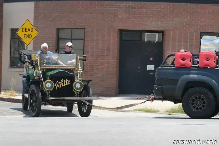 28 Heartwarming Images of Jay Leno Enjoying Rides in His Numerous Cars