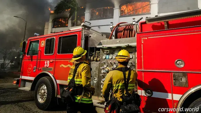 Los Camiones de Bomberos Cuestan 2 2 MILLONES Ahora y los Bomberos Piden Ayuda