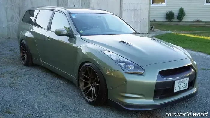 This individual smoothly integrated a Nissan GT-R front end onto a Stagea wagon, and it looks effective.