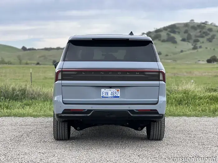 Revisión del Lincoln Navigator First Drive 2025: Un Día de Spa Móvil de $100K