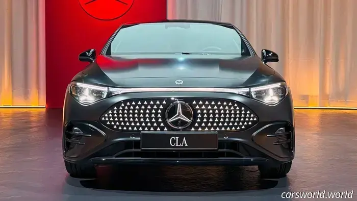 Mercedes-Benz podría adoptar motores BMW para reducir costos. No, en serio