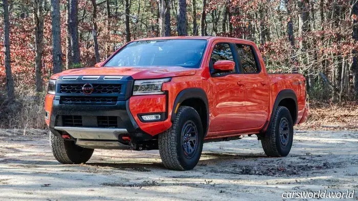 Revisión del Nissan Frontier Pro-4X 2025: Es Mejor Porque es Peor