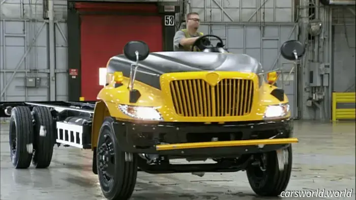 School Bus Easily Handles High-Speed Rear Collision As If It Were Built For It