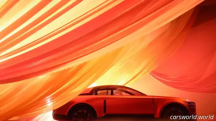 Toyota Century Coupe preannuncia uno sfidante per Jaguar e Rolls-Royce