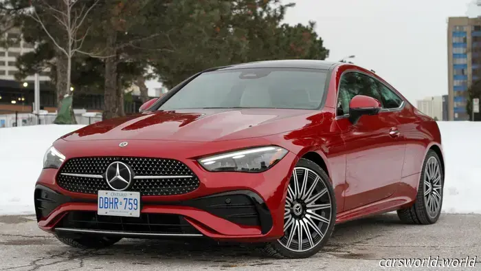 El Mercedes-Benz CLE300 Demuestra Que Las Pantallas No Son Un Lujo