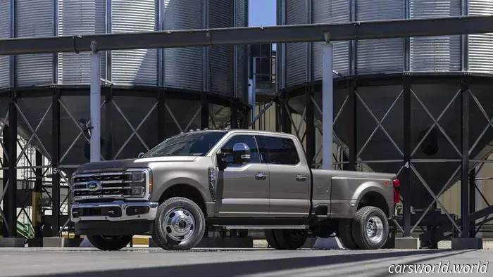 La policía desarticula una banda de ladrones de faros traseros de Ford Super Duty a los que se atribuyen daños por valor de 92.000 dólares