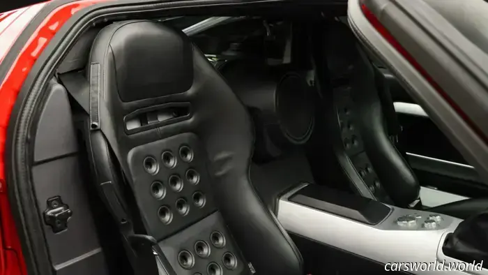 Puoi comprare la Ford GT del 2005 di Paul Walker.