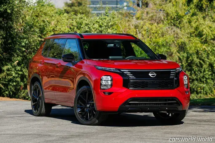 The 2026 Nissan Rogue Plug-In Hybrid resembles a Mitsubishi Outlander but features a less prominently colored grille.