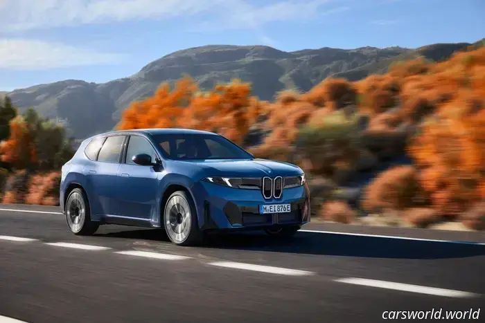 2026 BMW iX3 svelata: ecco il progetto per il futuro di BMW