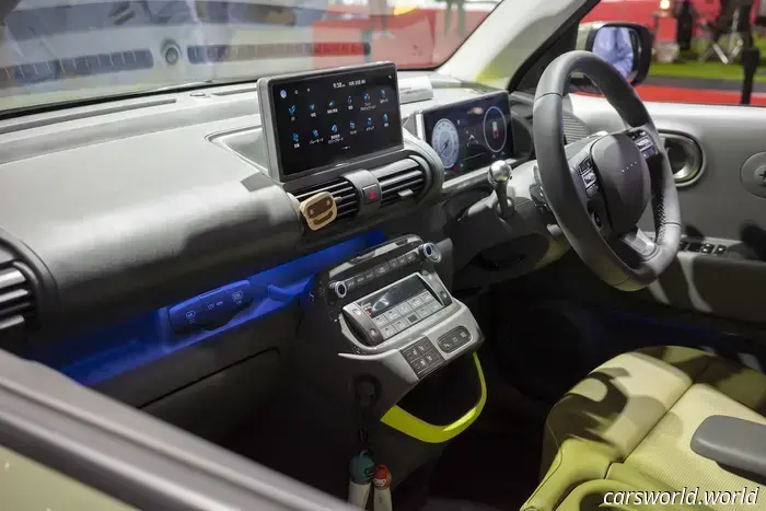 Smettetela di dire che la Toyota Land Cruiser FJ è troppo piccola per l'America.