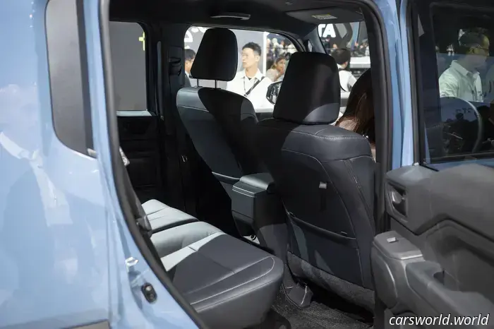 Smettetela di dire che la Toyota Land Cruiser FJ è troppo piccola per l'America.