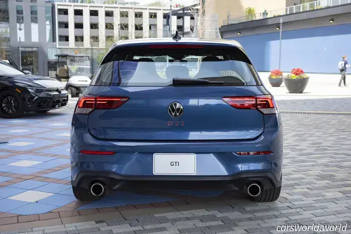 Volkswagen Golf GTI First Drive Review 2025: meglio, a un costo