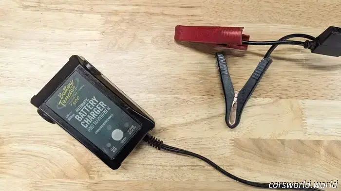 Battery Tender Junior 800 Review: The Most Cost-Effective Battery Maintainer