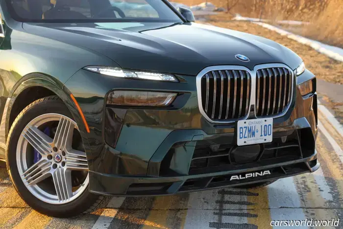 Revisión del BMW Alpina XB7 2025: Un SUV llamativo para adultos