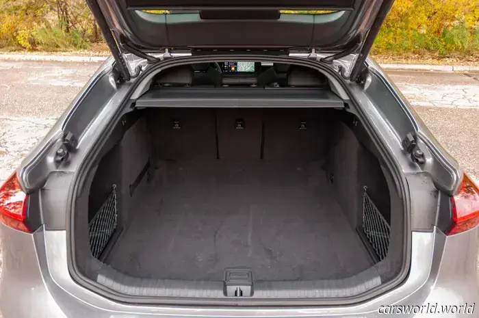 2025 Audi A6 E-Tron Sportback Reseña: Revolución de la tracción trasera en la casa de Quattro