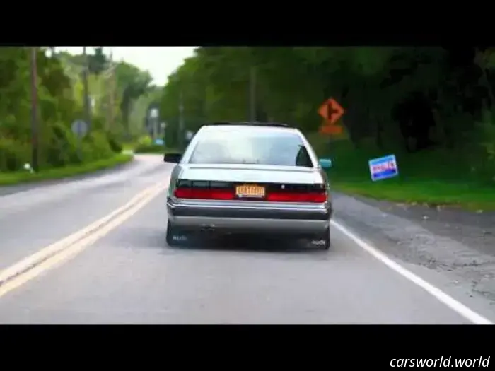 Questo vecchio video di un Audi che effettua una partenza decisa dimostra come sia cambiato il mondo di YouTube dedicato alle auto