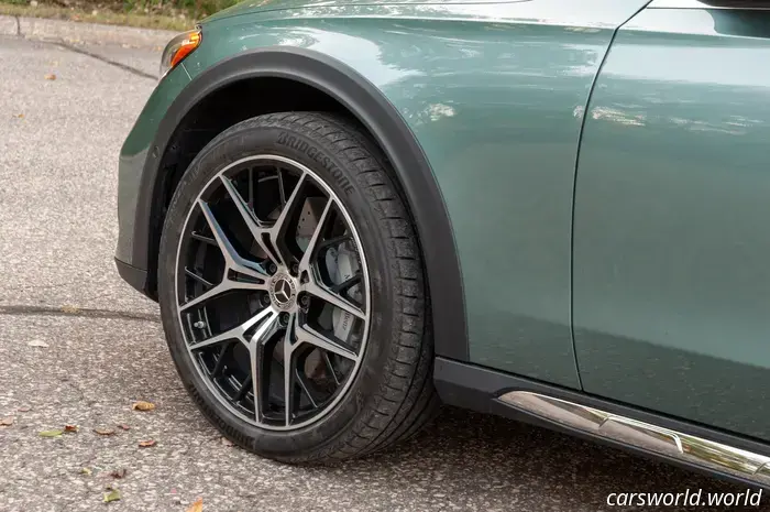 Recensione della Mercedes‑Benz E450 All‑Terrain 2025: puntando a tutte le strade