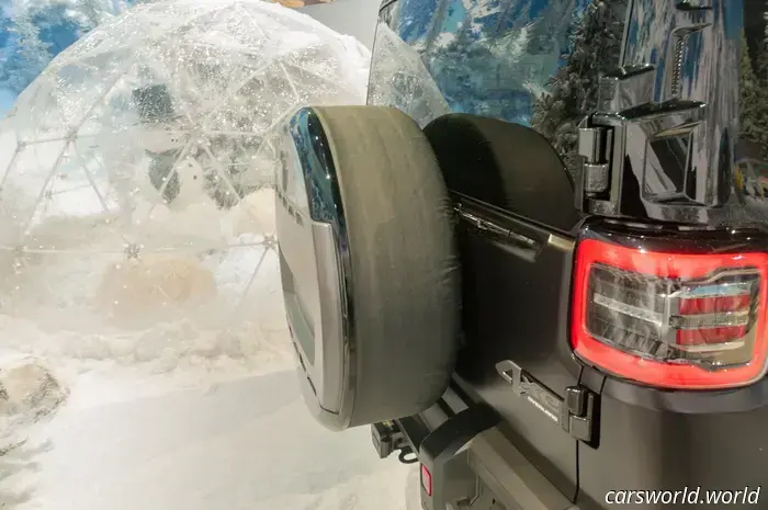 Il Jeep Recon 2026 parte da non meno di 67.000 dollari e ha 650 CV.