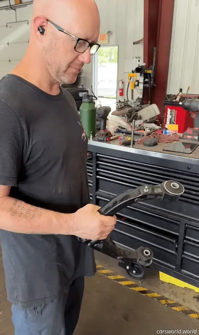 El nuevo Ram 1500 tiene brazos de control de "plástico", y está bien. Aquí te explicamos por qué