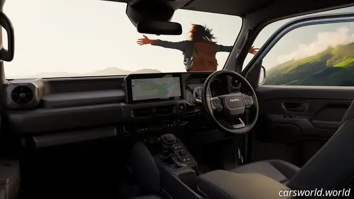 Новый FJ от Toyota по сути представляет собой уменьшённый Land Cruiser.