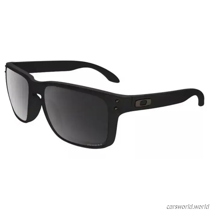 Occhiali Oakley con sconti incredibili proprio da Ace Hardware, solo per oggi