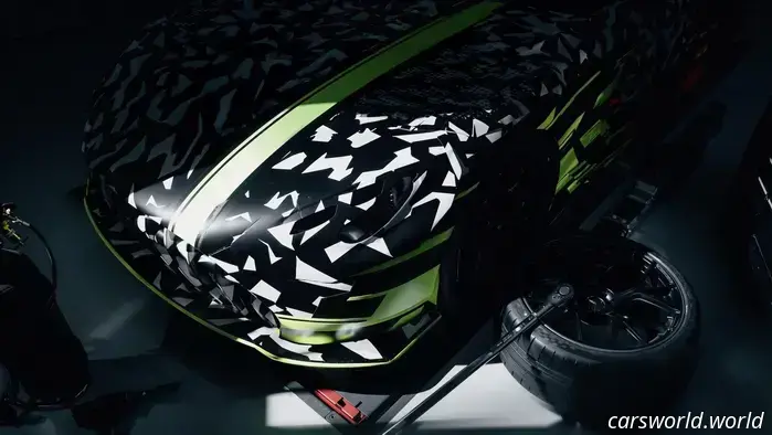 Mercedes-AMG GT Track Sport Revealed as Competitor to Porsche 911 GT3 RS