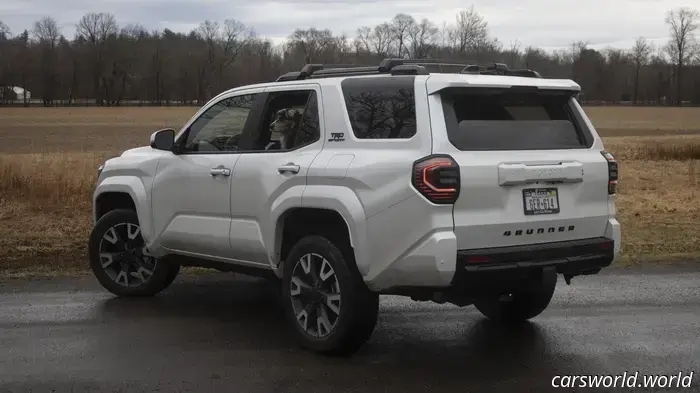 Recensione Toyota 4Runner TRD Sport 2025: specifiche migliori, vibrazioni più deboli