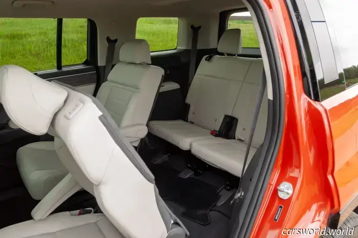 Recensione della Hyundai Santa Fe Hybrid 2025: il SUV di cui la tua famiglia ha bisogno