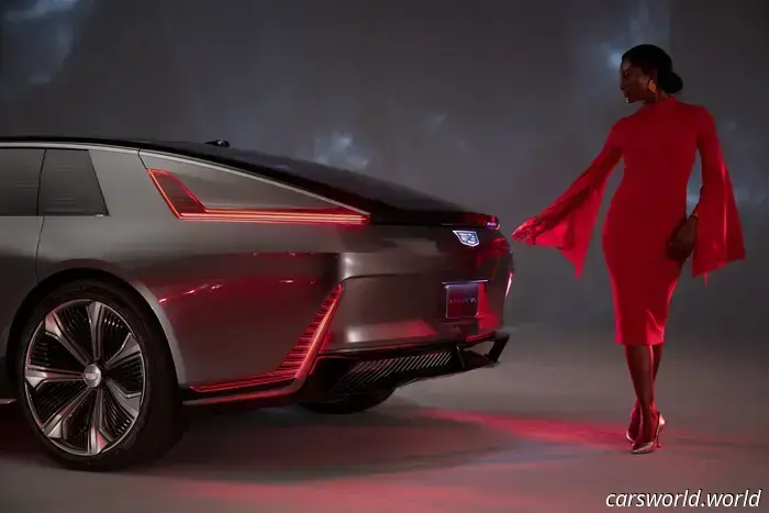 La Cadillac Celestiq da 3 340.000 è ufficialmente fuori in natura