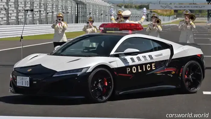 Olvídese de los Mustangs: Algunos Policías Afortunados en Japón obtuvieron un Auto de Policía Acura NSX
