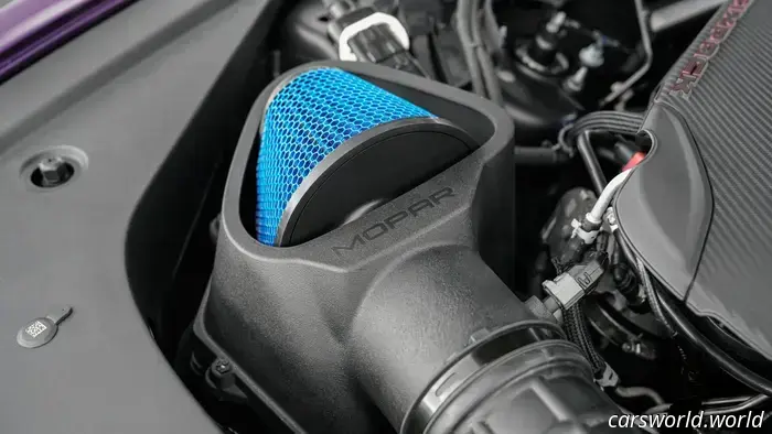 Charger от Dodge на SEMA — изобилие аксессуаров для Sixpack.