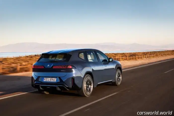 2026 BMW iX3 svelata: ecco il progetto per il futuro di BMW