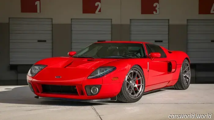 Puoi comprare la Ford GT del 2005 di Paul Walker.