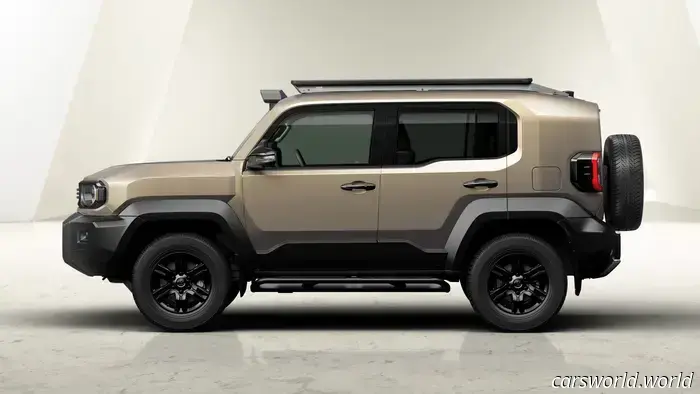 Новый FJ от Toyota по сути представляет собой уменьшённый Land Cruiser.