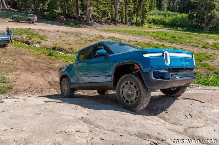 Prova su strada della Rivian R1T Quad 2026: Quando troppo è semplicemente abbastanza