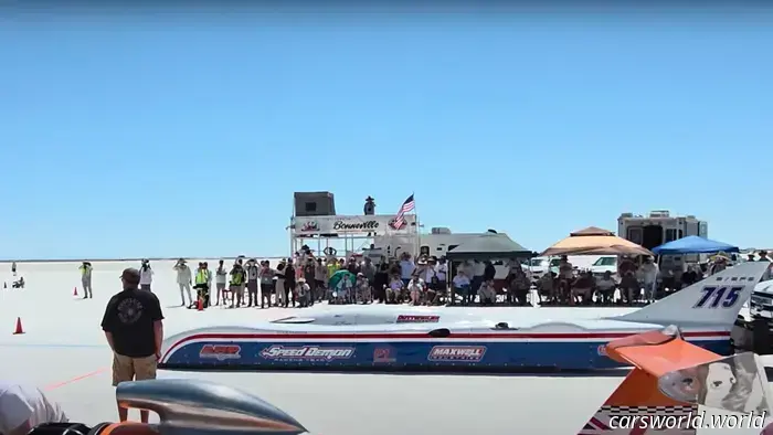 Pilota di 60 anni muore nel tentativo di stabilire il record di velocità su strada alle Bonneville Salt Flats